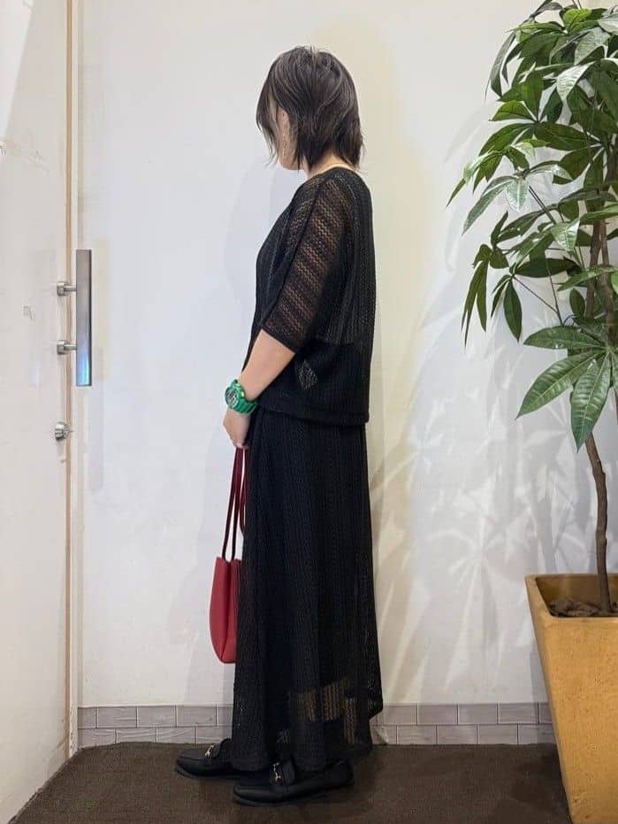 misakiさんの「SHOO･LA･RUE｜【洗える/S-LL】季節の変わり目に 透かし柄が涼やか ジップブルゾン」を使ったコーディネート