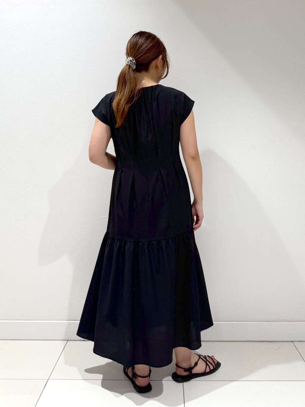 YUUKIさんの「INDIVI｜【軽く羽織れる】ボレロカーディガン」を使ったコーディネート