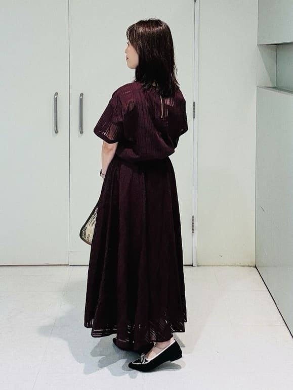 makiさんの「UNTITLED｜【セットアップ可/エレガント】シアーチェックTブラウス」を使ったコーディネート