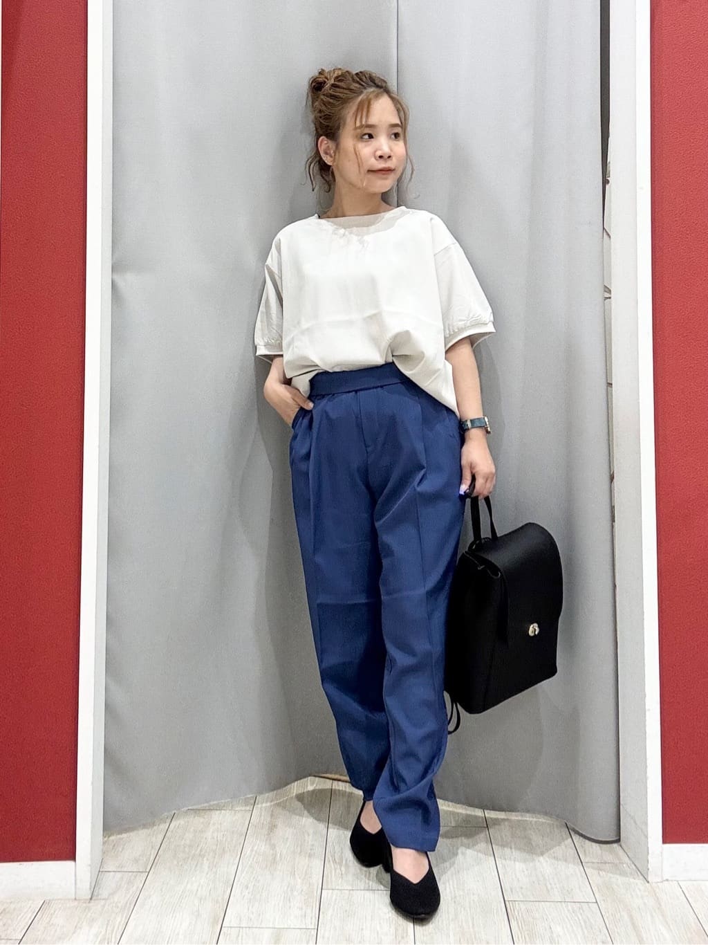 shioさんの「SHOO･LA･RUE｜【ひんやり/洗濯後しわになりにくい】リブ切り替えドルマンブラウス」を使ったコーディネート