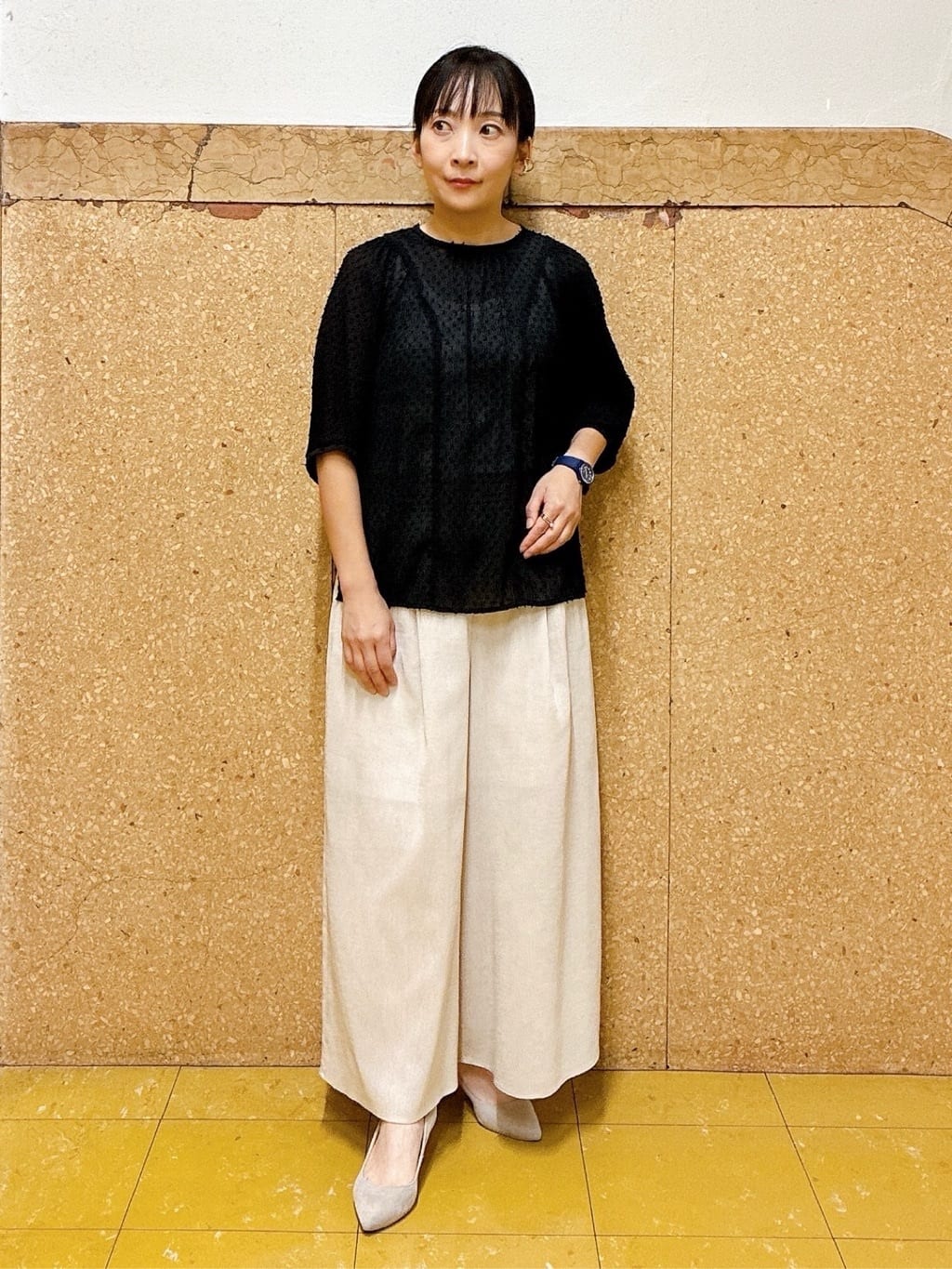 hattoriさんの「INDIVI｜【洗える／清涼感◎】ワイドフレアパンツ／スカーチョ」を使ったコーディネート