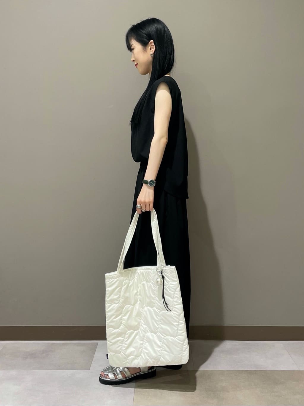 KEIKOさんの「INDIVI｜【クールエアー素材／UVケア／吸汗速乾】エアリータックブラウス」を使ったコーディネート