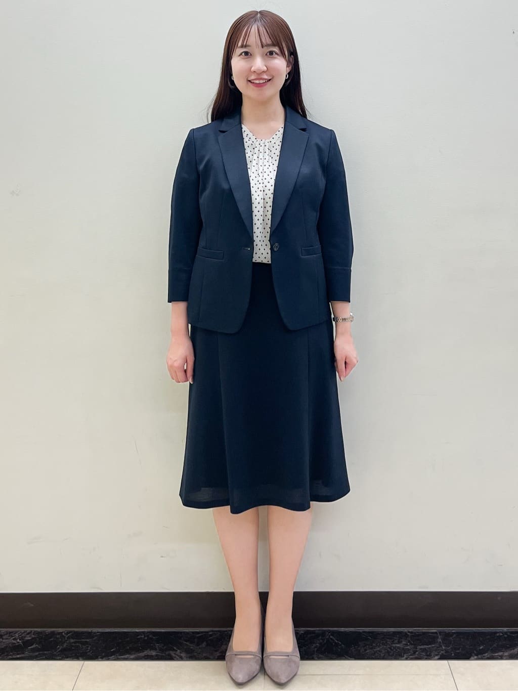 mikikoさんの「Reflect｜【マシンウォッシュ可／セットアップ可】コツキ柄プリントブラウス」を使ったコーディネート