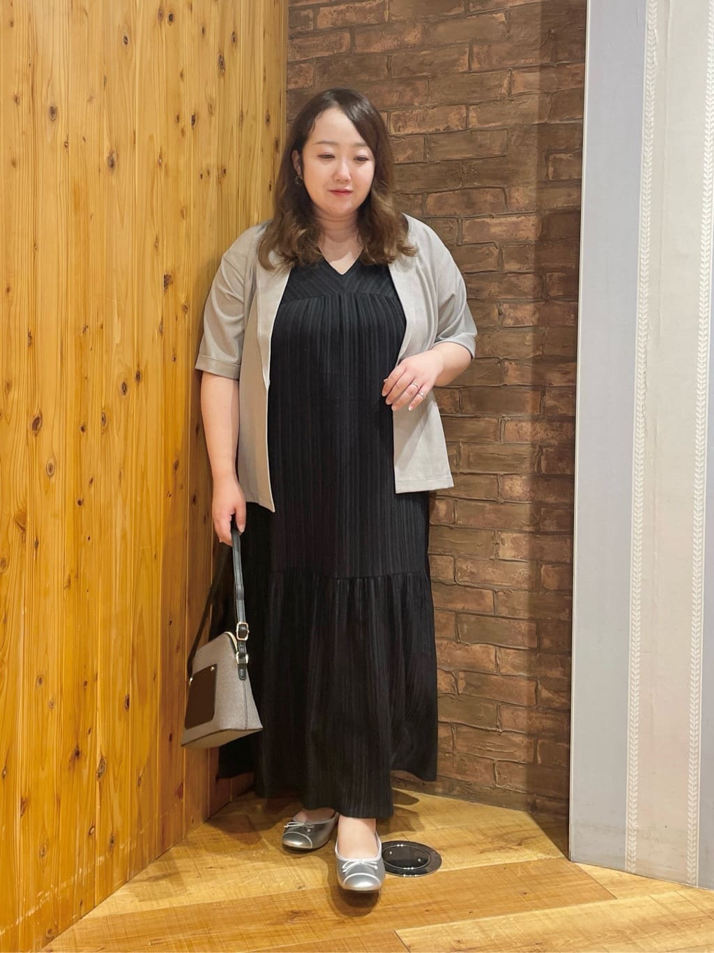Risaさんの「SHOO･LA･RUE｜【セットアップ可/洗濯後しわになりにくい】5分袖テーラードジャケット」を使ったコーディネート