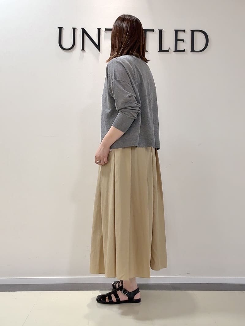 YUIさんの「UNTITLED｜【前後2WAY/アンサンブル可/ゆったり】シアーカーディガン」を使ったコーディネート