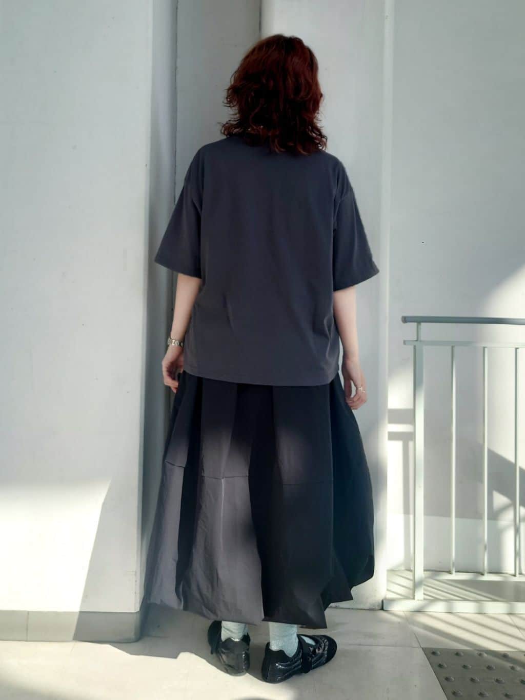 maruさんの「THE SHOP TK｜セサミストリートTシャツ」を使ったコーディネート