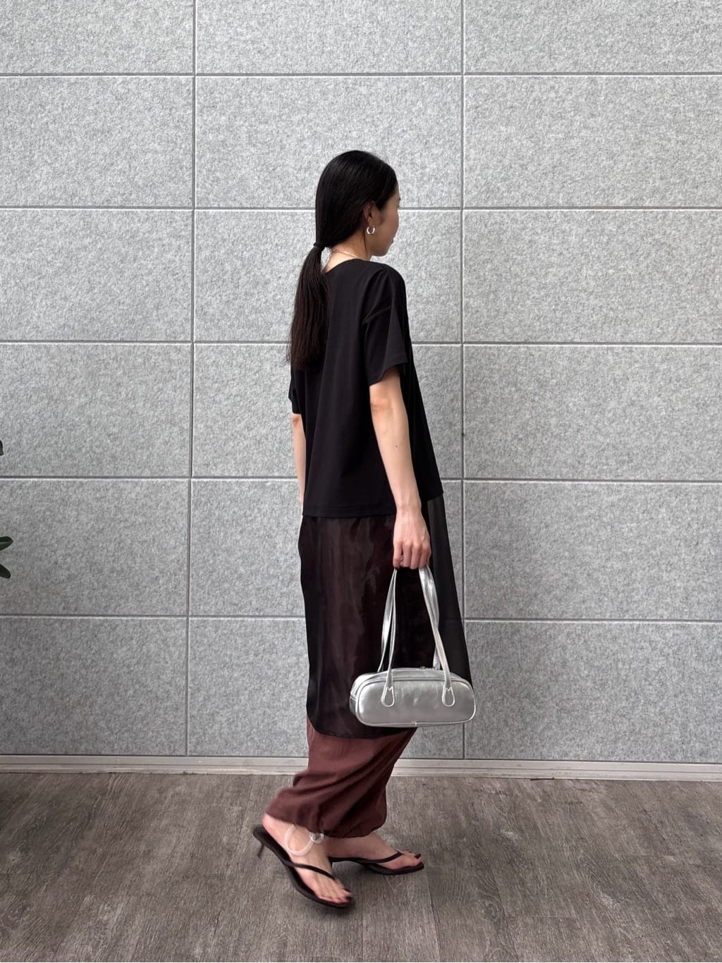ひなさんの「INDIVI｜シアードッキングTシャツ」を使ったコーディネート