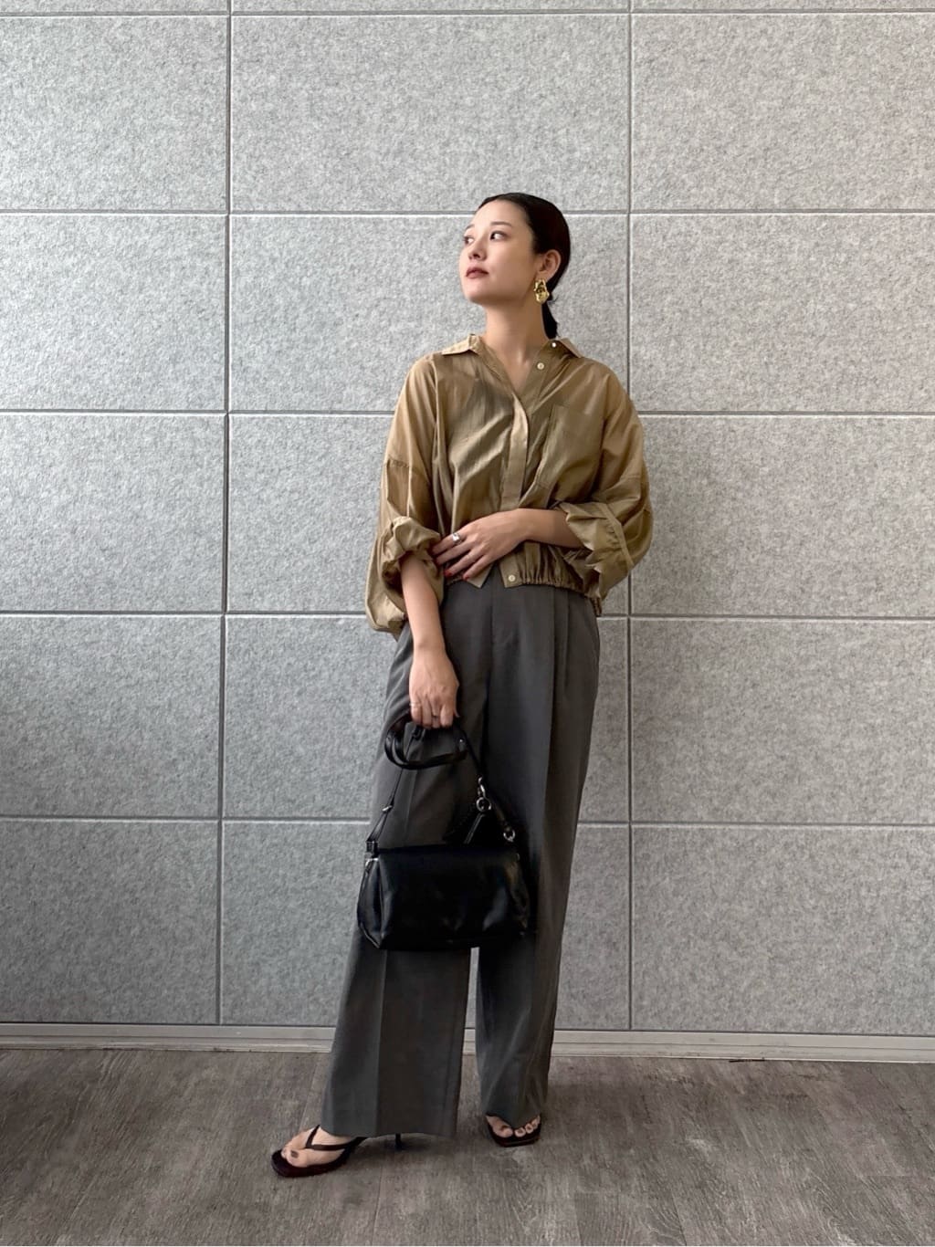 ayanoさんの「INDIVI｜Timeless｜モードスラックス」を使ったコーディネート