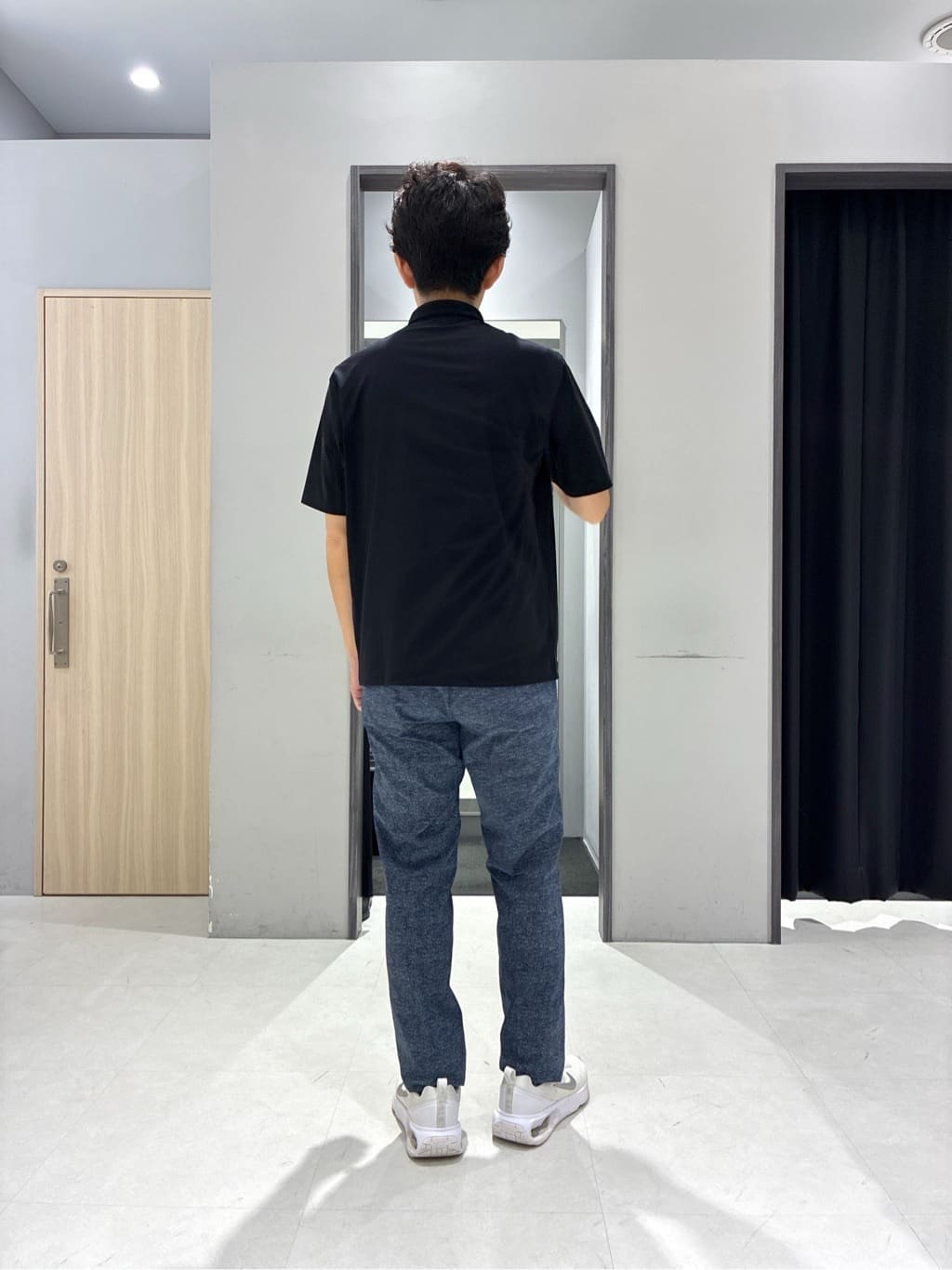 わいずみさんの「TAKEO KIKUCHI｜【抗菌防臭】COOL DOTS（R）ドビープリント パンツ」を使ったコーディネート