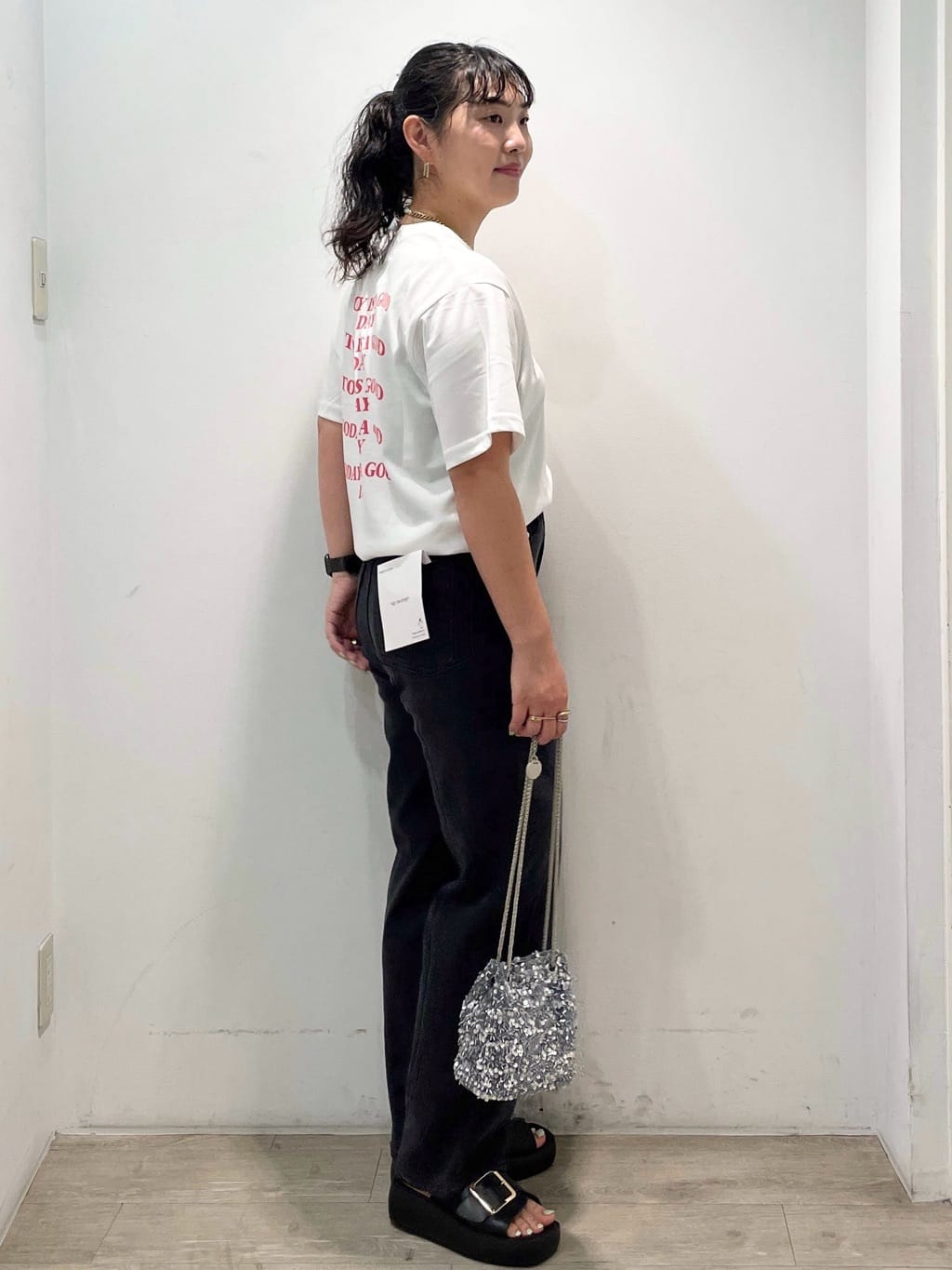 sumicaさんの「OPAQUE.CLIP｜【Pontre Studio／ポンレストゥディオ】別注グラフィックTシャツ」を使ったコーディネート
