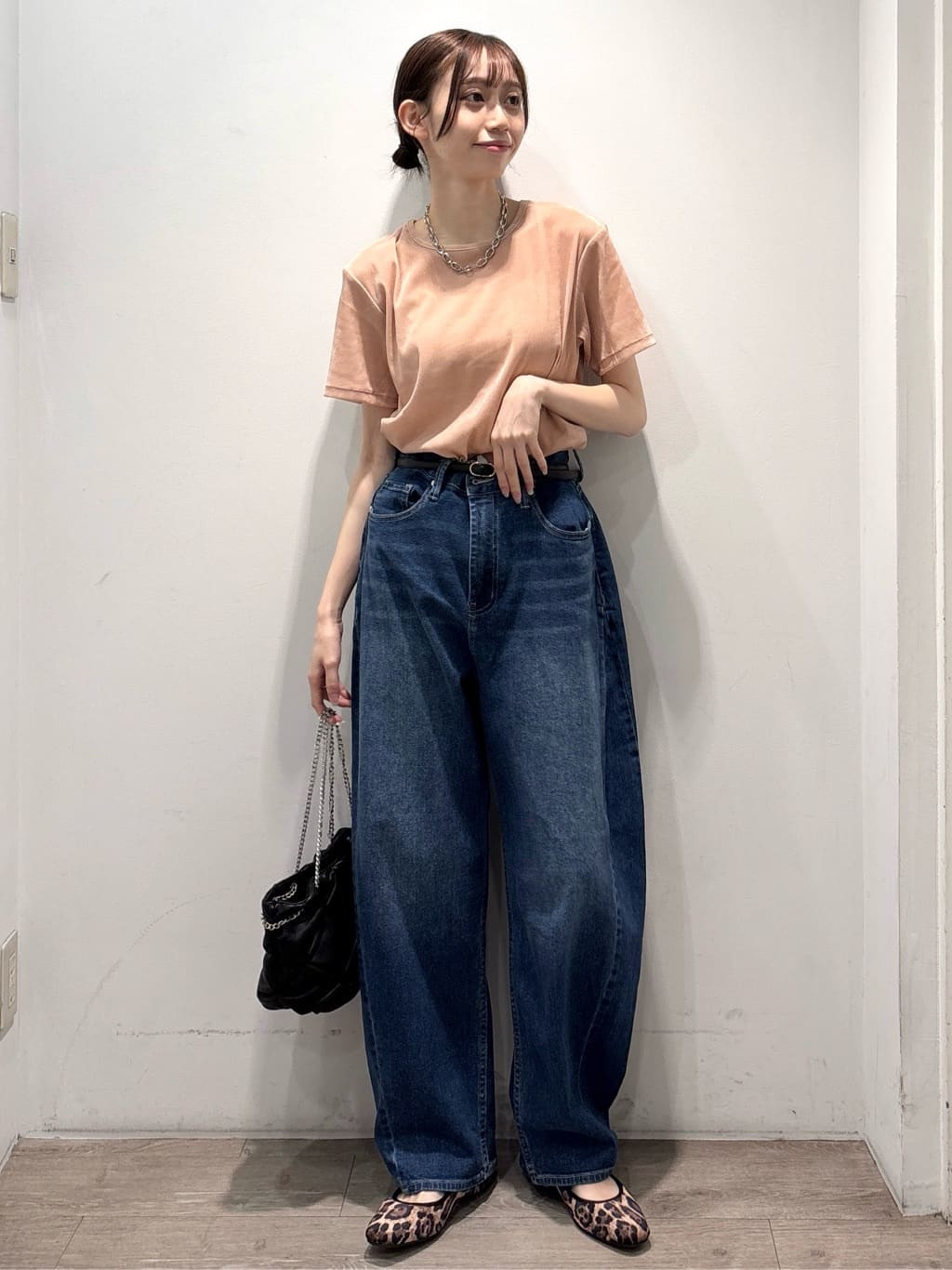 ぶまりんさんの「OPAQUE.CLIP｜フロッキーチュールTシャツ【洗濯機洗い可】」を使ったコーディネート