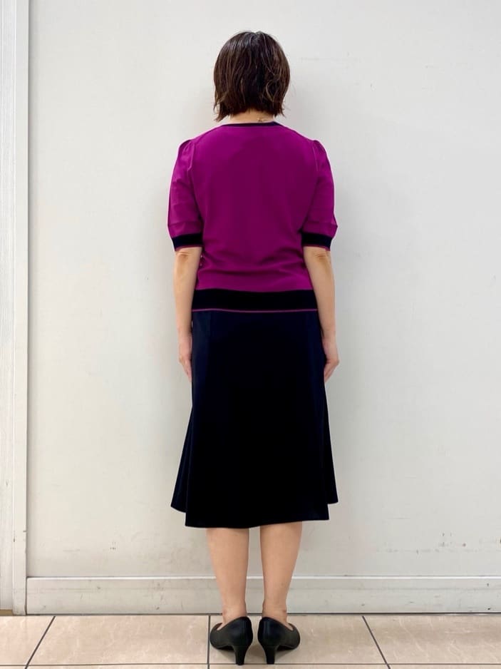 ksmさんの「Reflect｜【WEB先行カラーあり／手洗い可／アンサンブル可】バイカラー五分袖ニット」を使ったコーディネート