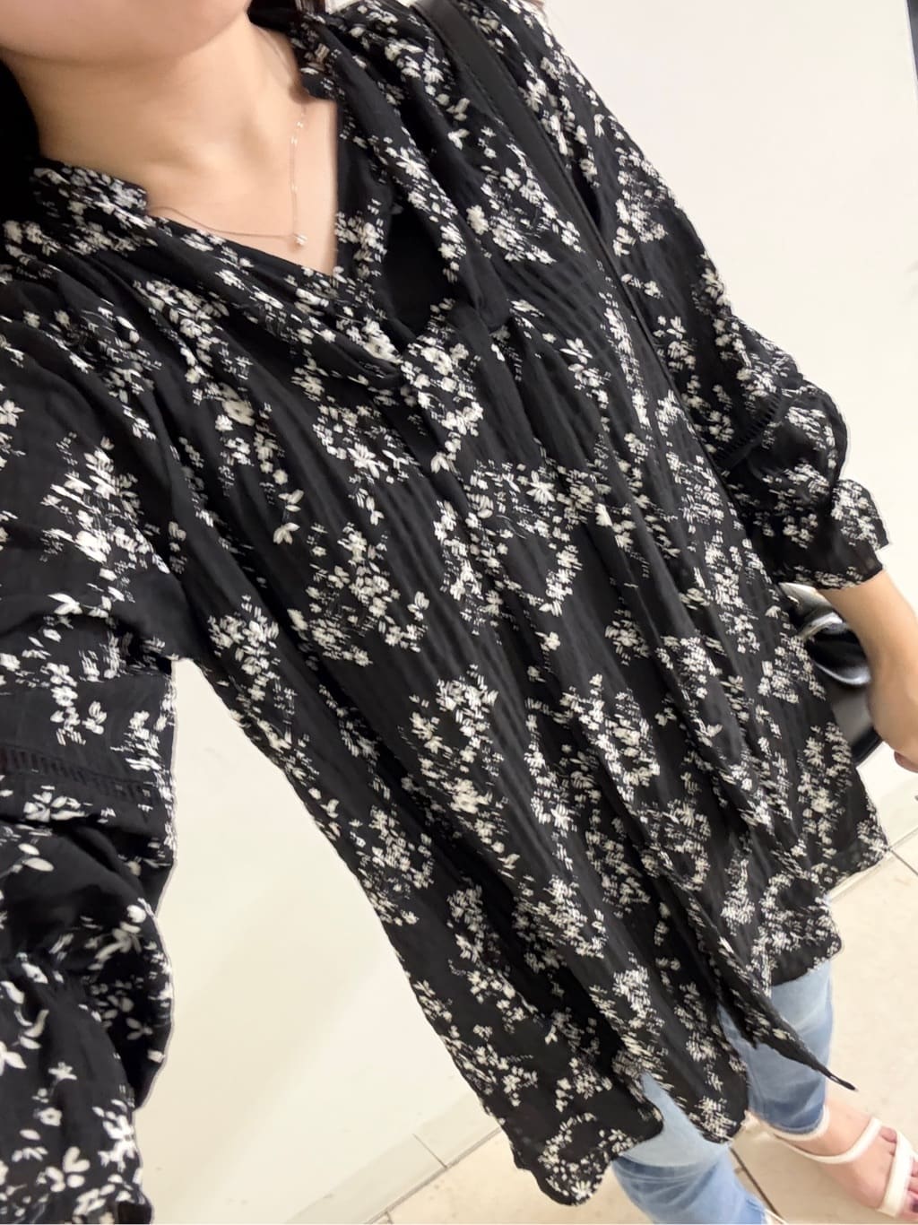 kahoさんの「INDIVI｜【通年活躍！褒められデニム】スキニー デニムパンツ」を使ったコーディネート