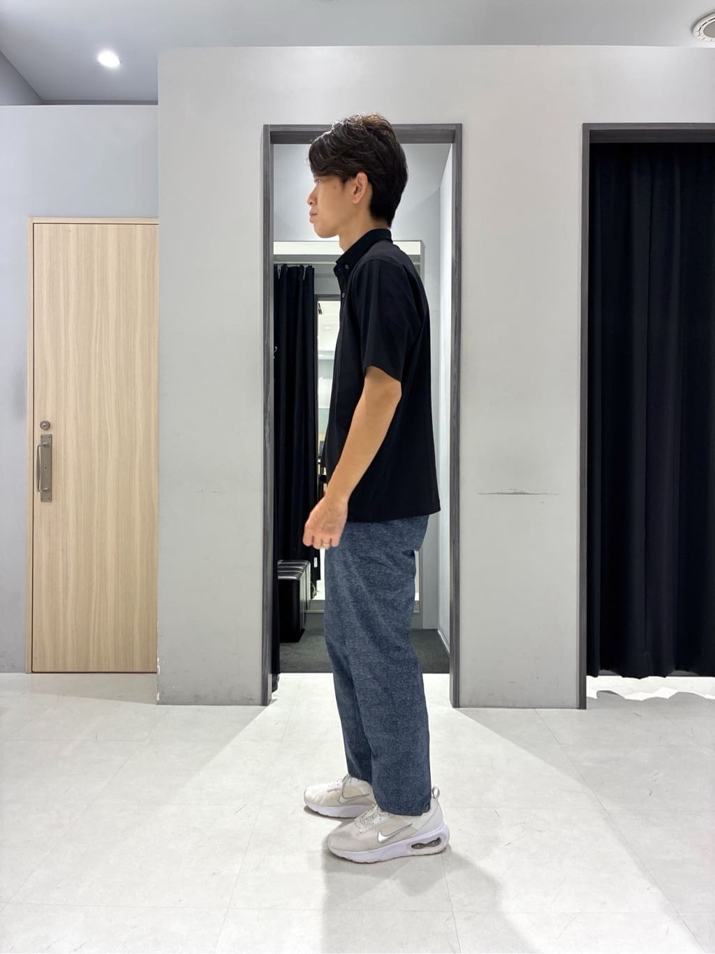 わいずみさんの「TAKEO KIKUCHI｜【抗菌防臭】COOL DOTS（R）ドビープリント パンツ」を使ったコーディネート