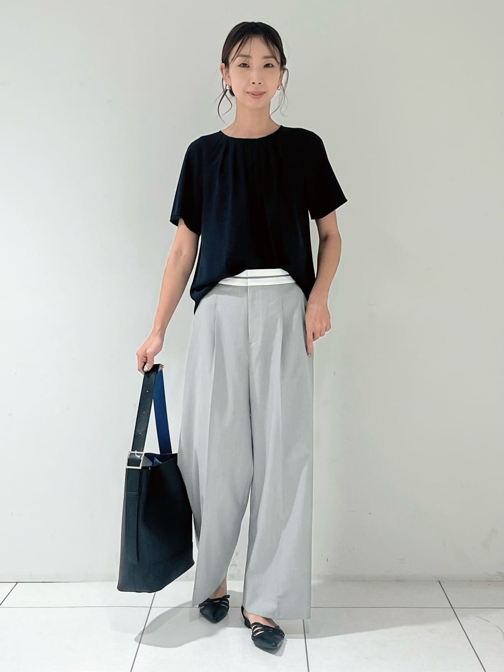 shioriさんの「INDIVI｜【UVケア】タックブラウス」を使ったコーディネート