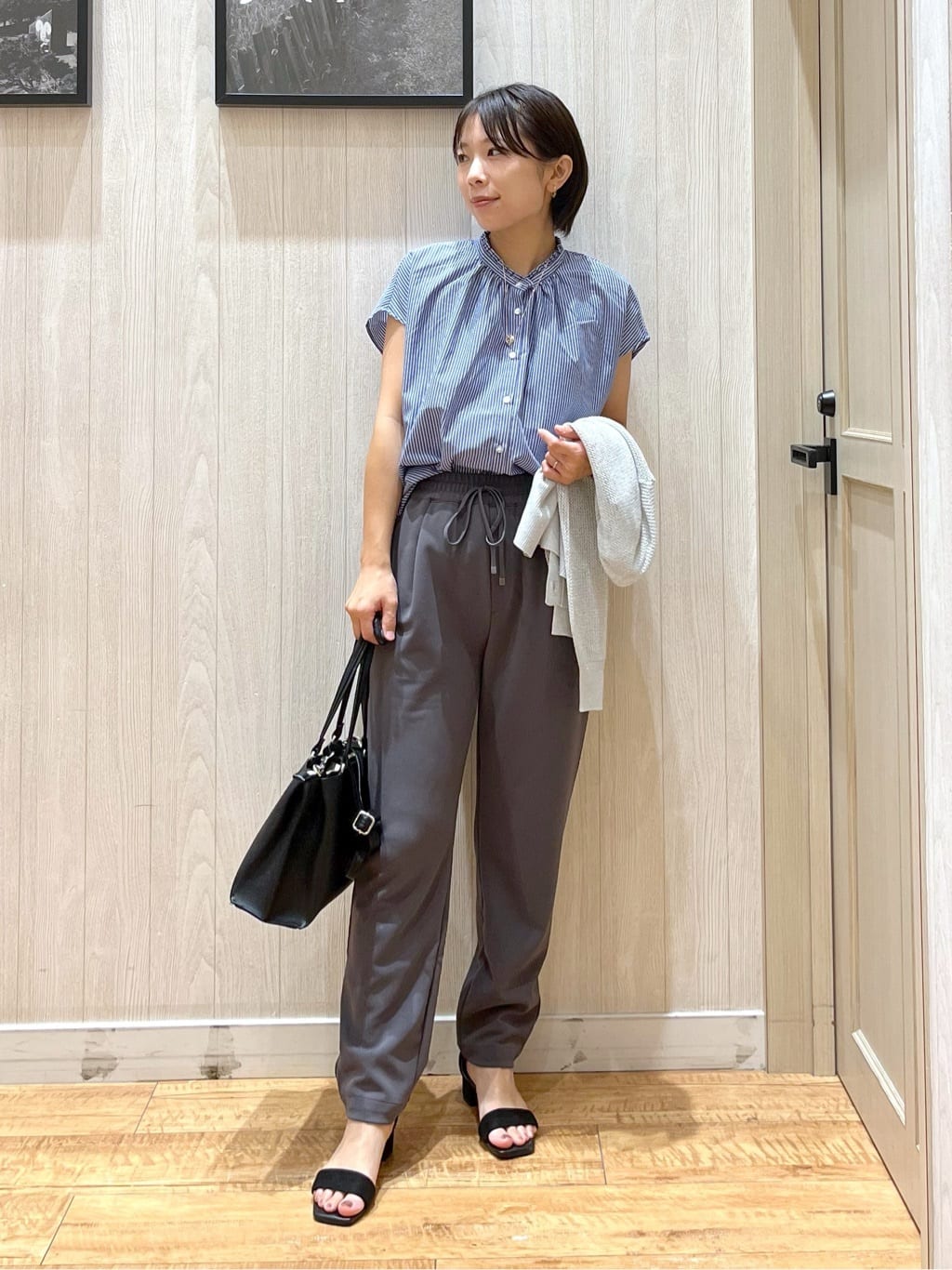 shirayuuuさんの「SHOO･LA･RUE｜キラッと光るラメとスパンコールが印象的 メッシュカーディガン」を使ったコーディネート