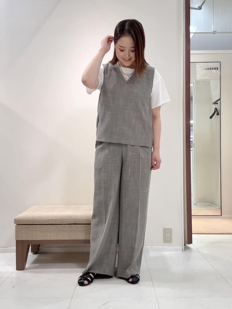 YUIさんの「UNTITLED｜【セットアップ可/洗える】梳毛調合繊2タックワイドパンツ」を使ったコーディネート