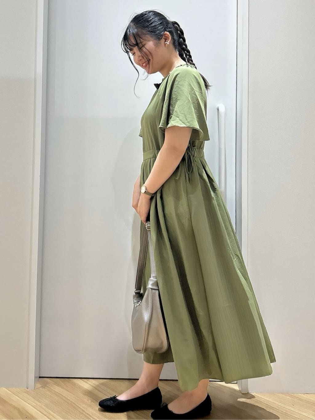 みいさんの「grove｜最終お値下げ！！【人間工学】つつまれフィットバレエシューズ （抗菌防臭加工裏地使用）」を使ったコーディネート
