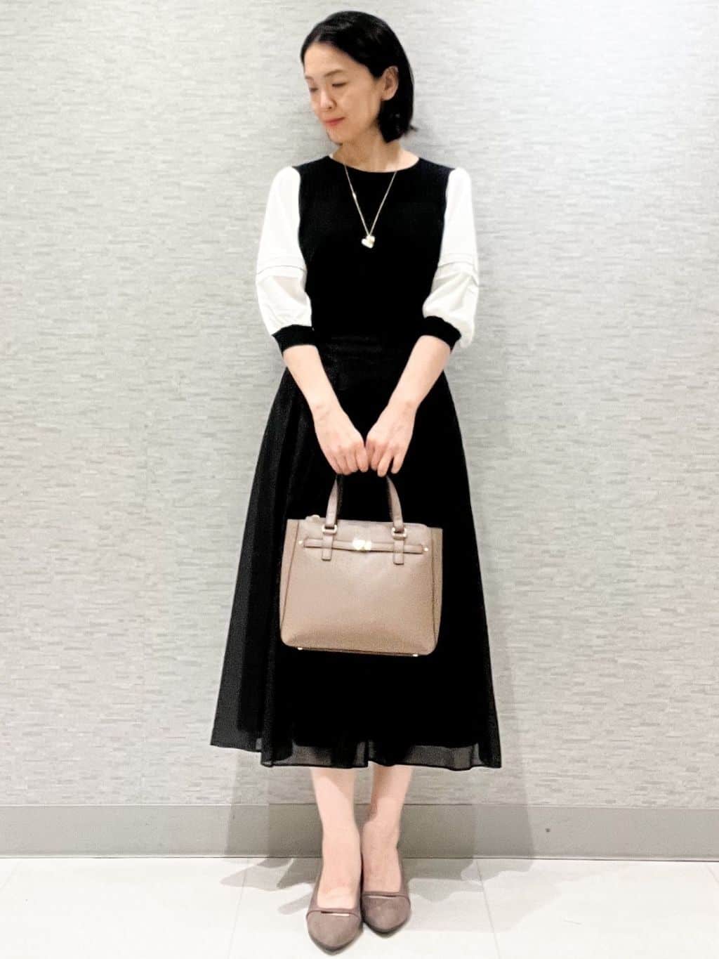 marikoさんの「Reflect｜【WEB先行カラーあり／手洗い可】ジョーゼットスリーブ&times;ニット」を使ったコーディネート