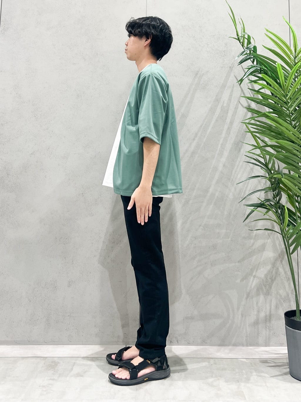 SHI-MAさんの「THE SHOP TK｜五分袖カーディガン+半袖Tシャツセットアイテム 洗濯機OK」を使ったコーディネート