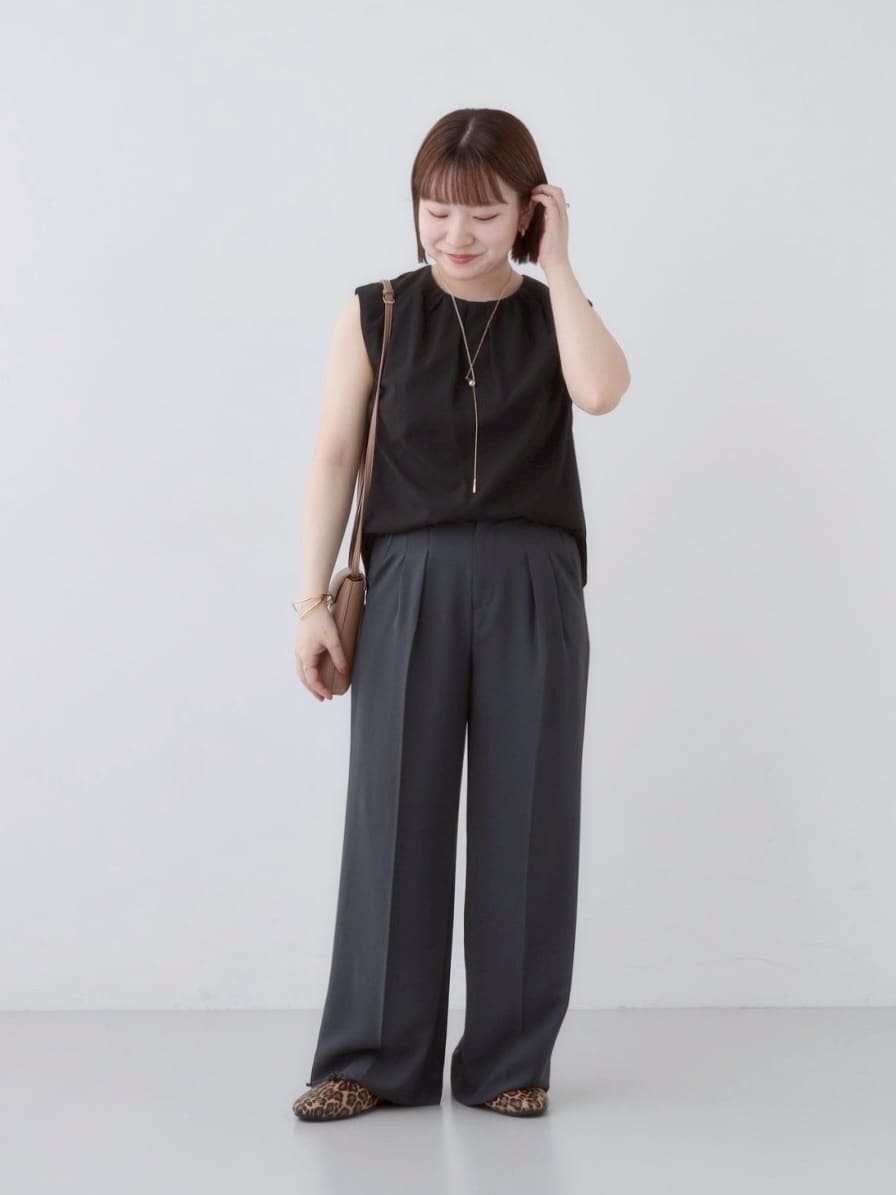 sakuさんの「INDIVI｜【クールエアー素材／UVケア／吸汗速乾】エアリータックブラウス」を使ったコーディネート
