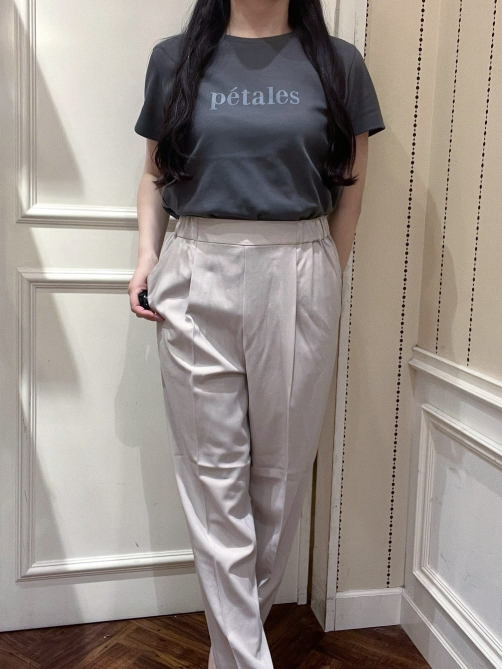 Hitomiさんの「index｜《S-LLサイズ》フロッキーロゴTシャツ【接触冷感／UVケア／洗濯機洗い可】」を使ったコーディネート