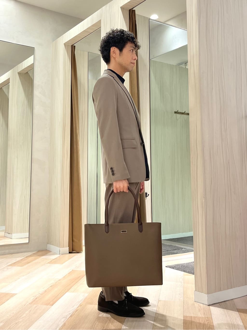 URAさんの「TAKEO KIKUCHI｜【360&deg;ストレッチ／セットアップ対応】None Of Stress ジャケット」を使ったコーディネート
