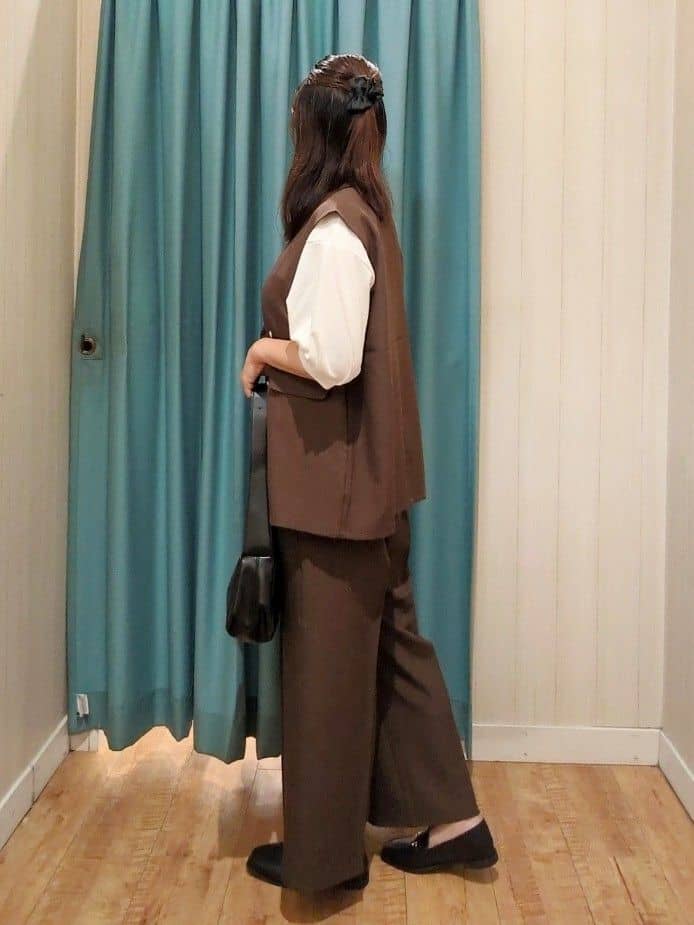 kawa.さんの「SHOO･LA･RUE｜【S-LL/セットアップ可/洗濯後しわになりにくい】ダブルベスト」を使ったコーディネート