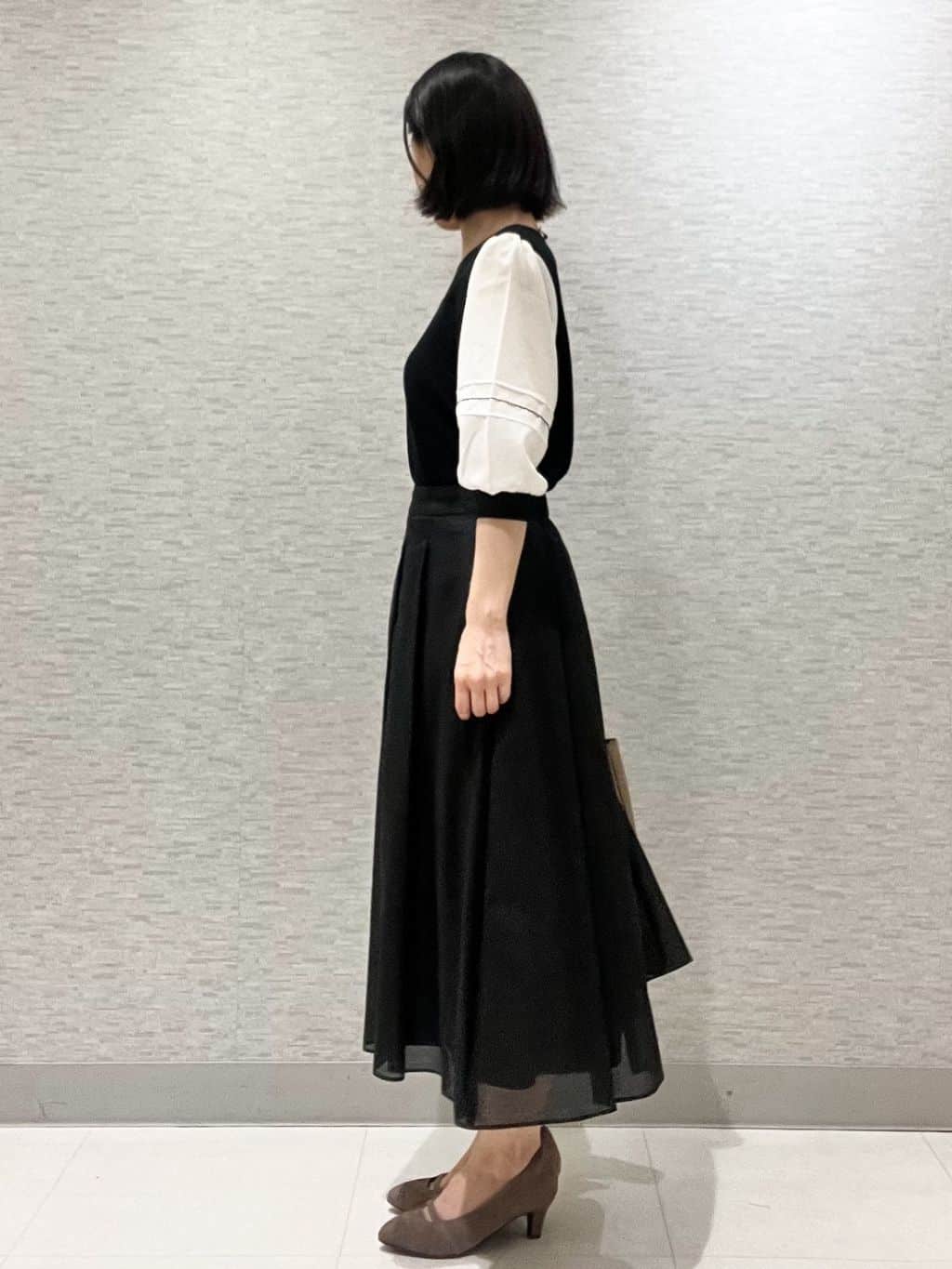 marikoさんの「Reflect｜【WEB先行カラーあり／手洗い可】ジョーゼットスリーブ&times;ニット」を使ったコーディネート