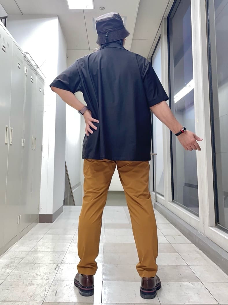 MAKOTO AIさんの「TAKEO KIKUCHI｜【COOL CITY WEAR】エアートール オープンカラーシャツ /接触冷感・通気性」を使ったコーディネート