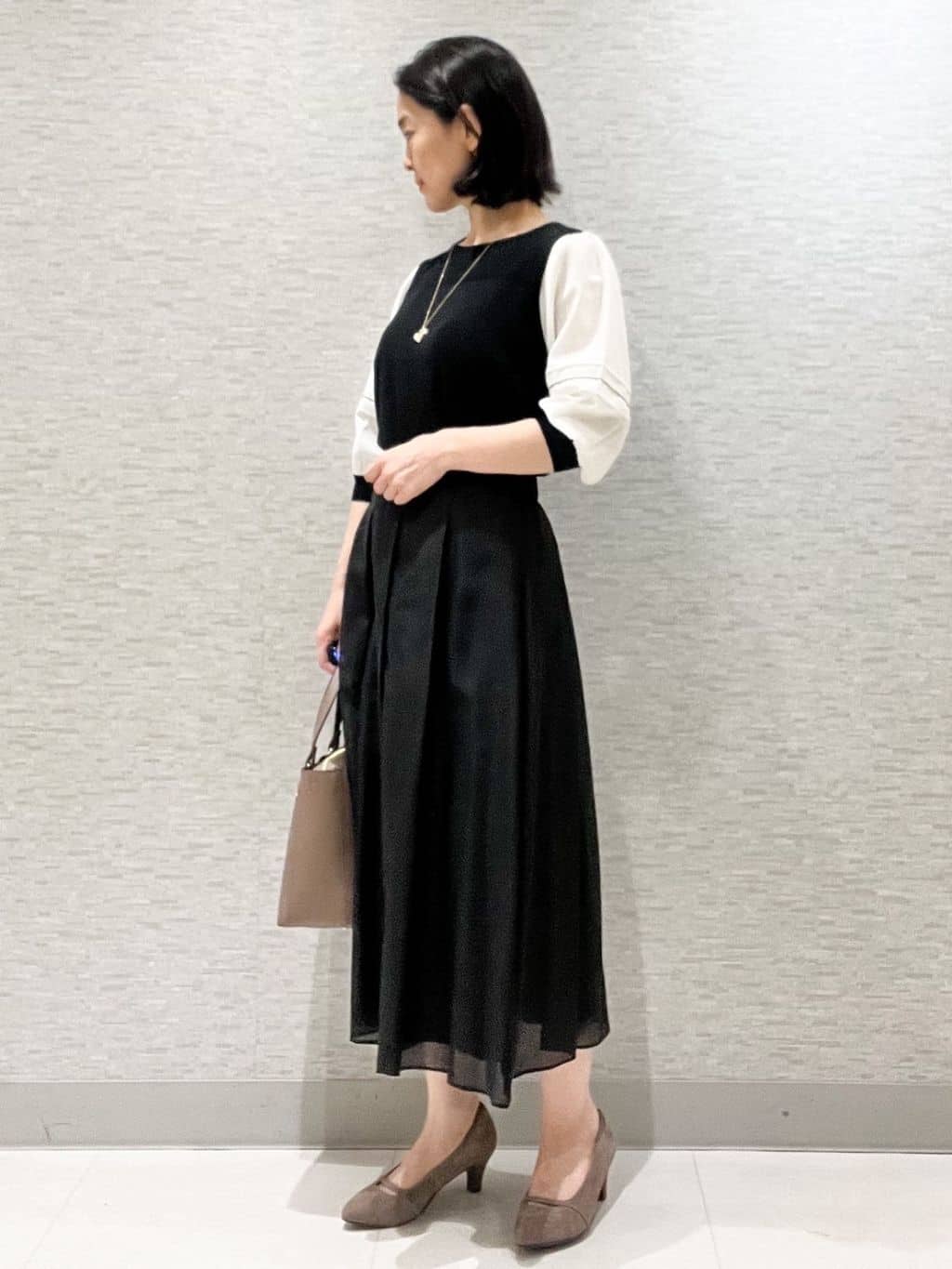 marikoさんの「Reflect｜【WEB先行カラーあり／手洗い可】ジョーゼットスリーブ&times;ニット」を使ったコーディネート