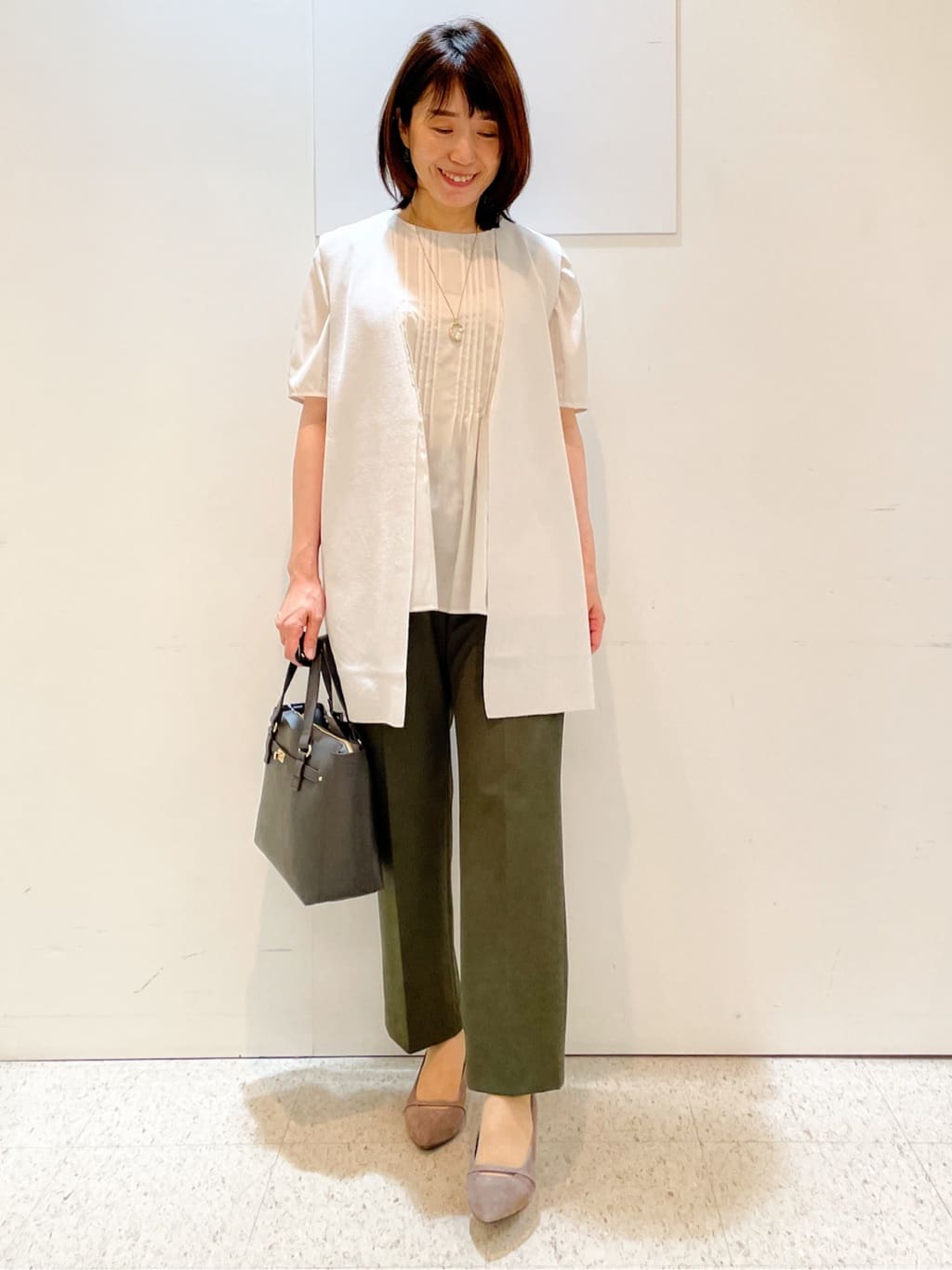 めいさんの「Reflect｜【すっきり見え！長め丈】ピンタックデザインチュニックブラウス」を使ったコーディネート