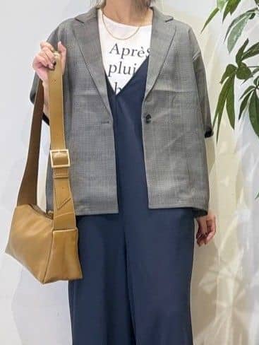 misakiさんの「SHOO･LA･RUE｜【セットアップ可/洗濯後しわになりにくい】5分袖テーラードジャケット」を使ったコーディネート