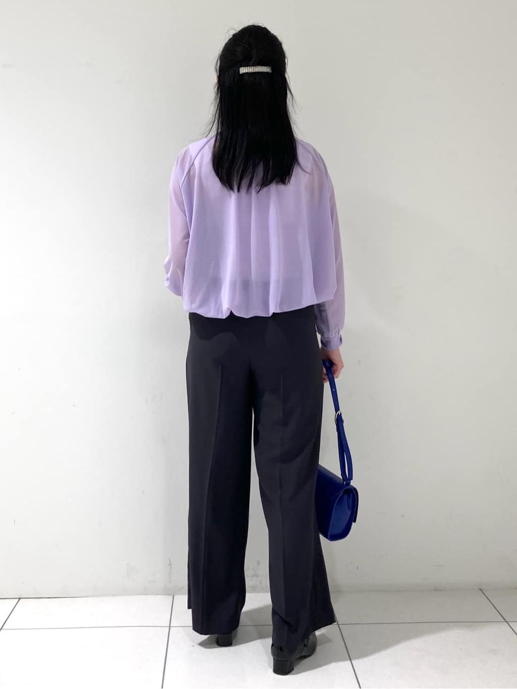momokoさんの「INDIVI｜【体型カバー／マシンウォッシュ対応】シアージャージトップス」を使ったコーディネート
