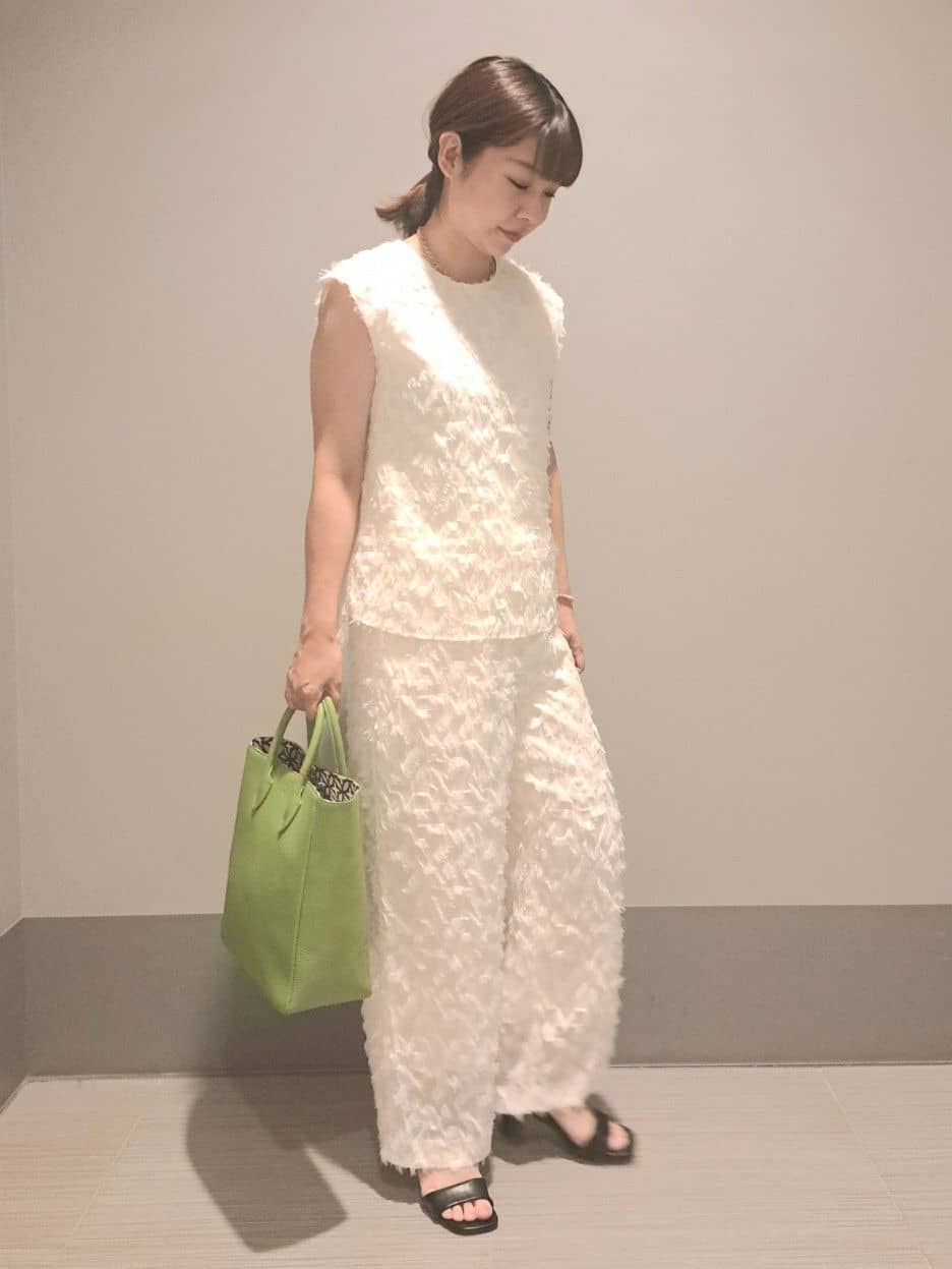 Takahashiさんの「DRESSTERIOR｜◆スクエアシュリンクレザー トートバッグ」を使ったコーディネート