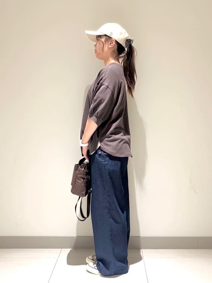 Liriさんの「Dessin｜【360度可愛い/前後2WAY/洗える】ライトコットンヘンリーカットソー」を使ったコーディネート