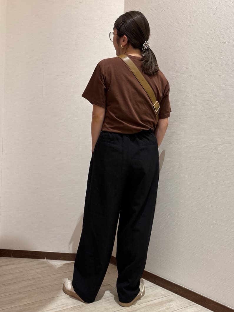 Chinaさんの「SHOO･LA･RUE｜【S-LL/ひんやり/UV】選べる6柄でそれぞれ欲しくなる プリントTシャツ」を使ったコーディネート