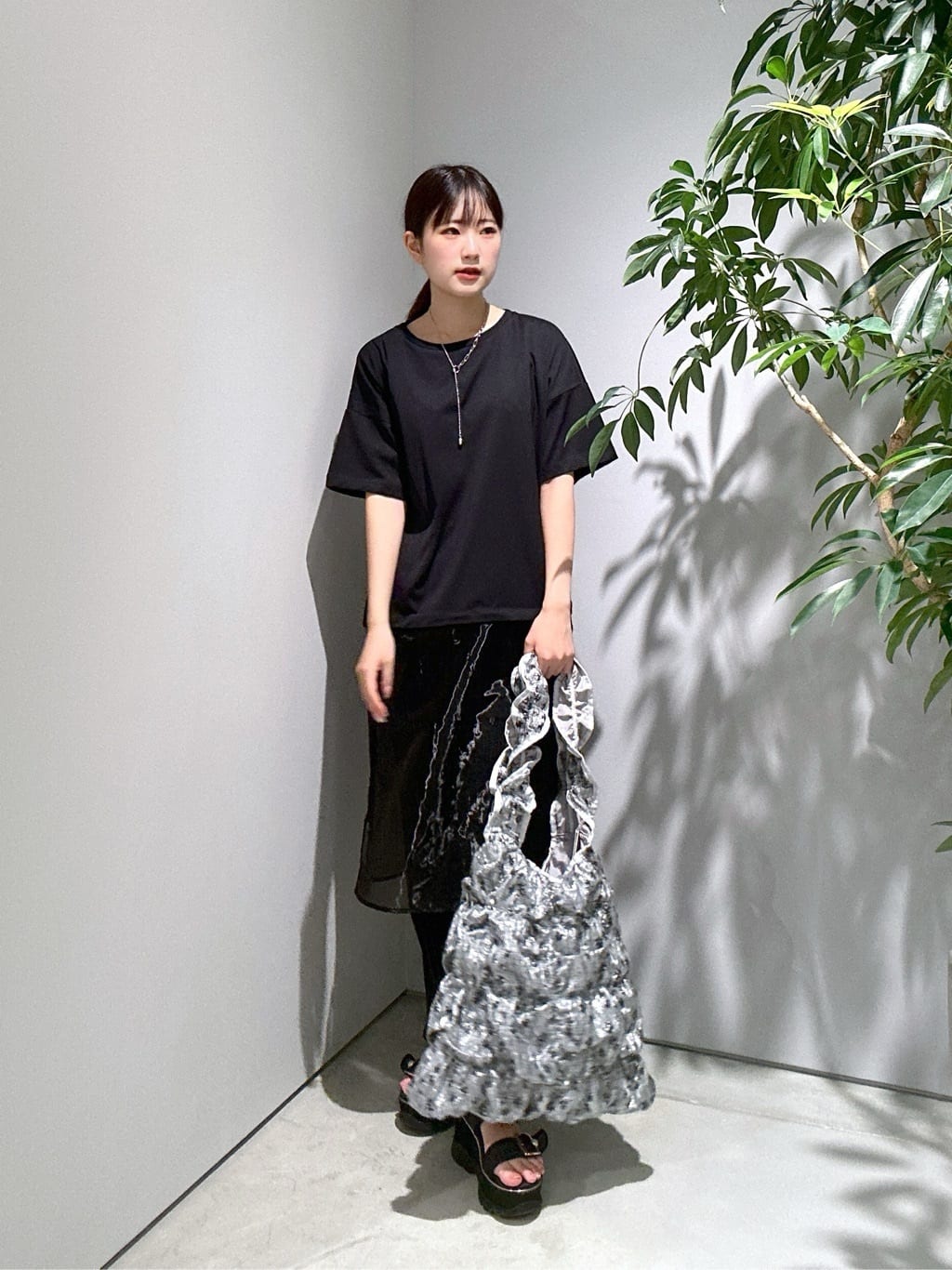 Renoさんの「INDIVI｜シアードッキングTシャツ」を使ったコーディネート