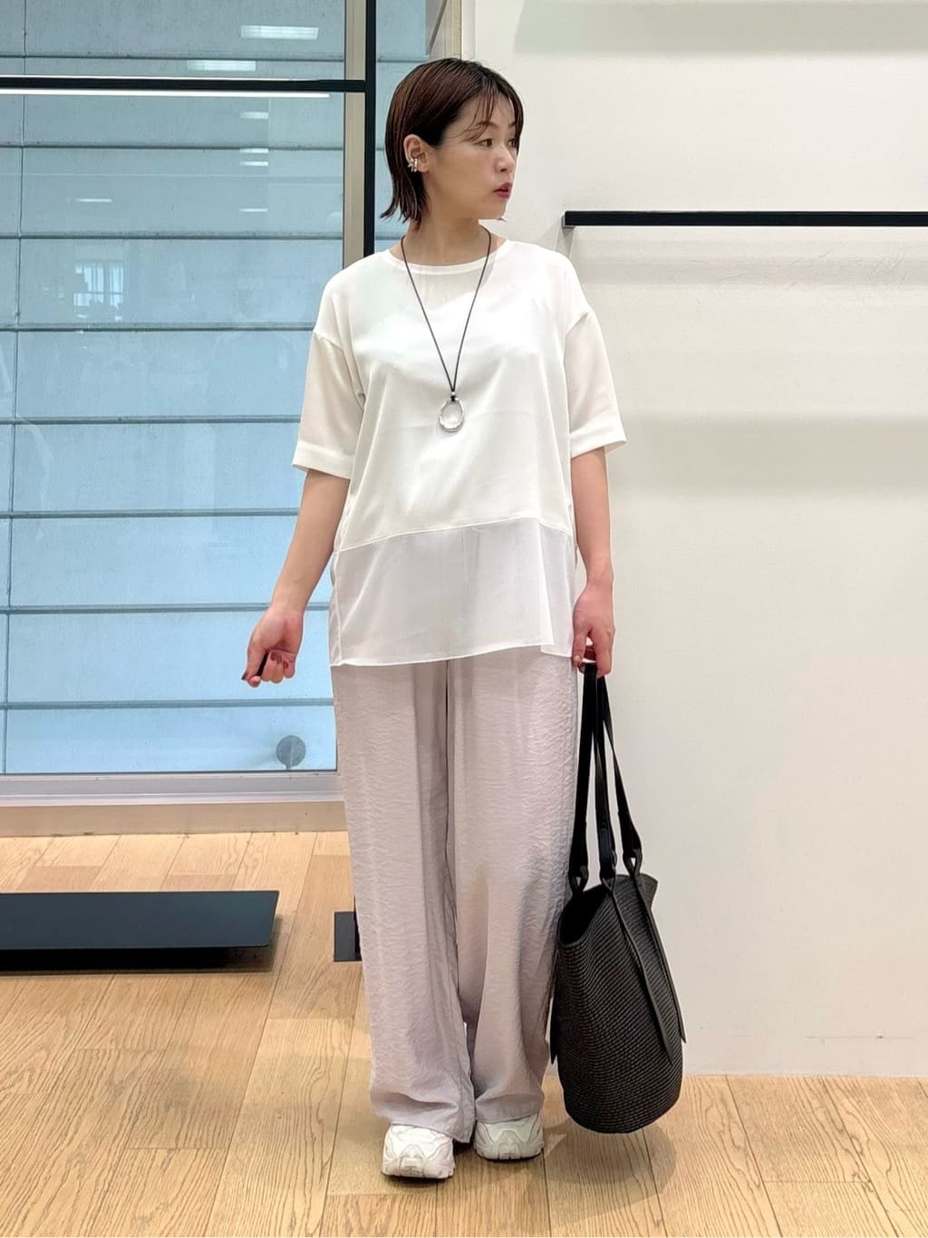 asamiさんの「INDIVI｜【洗える】裾シアー半袖トップス」を使ったコーディネート