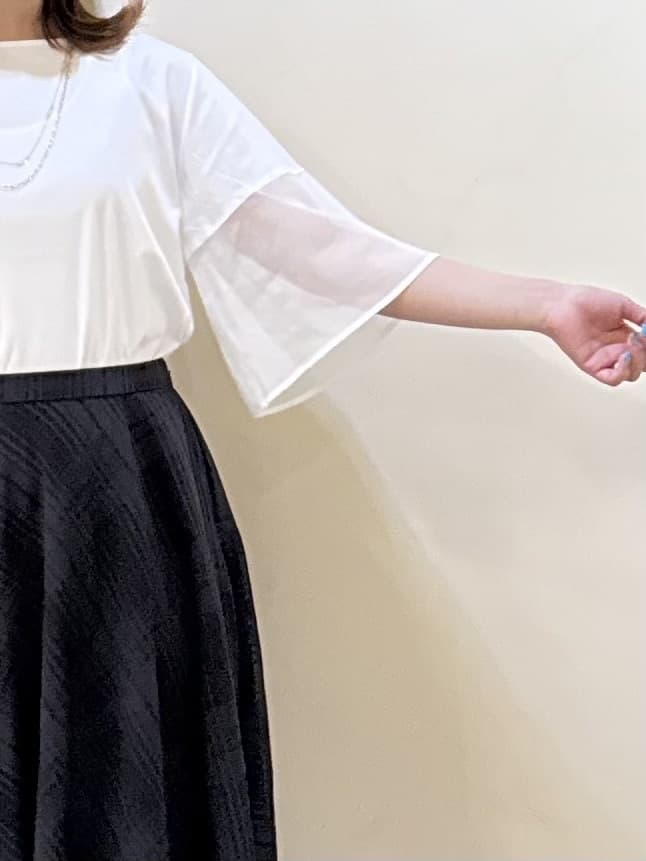 いくみさんの「UNTITLED｜【洗える/五分袖】シアースリーブ プルオーバー」を使ったコーディネート