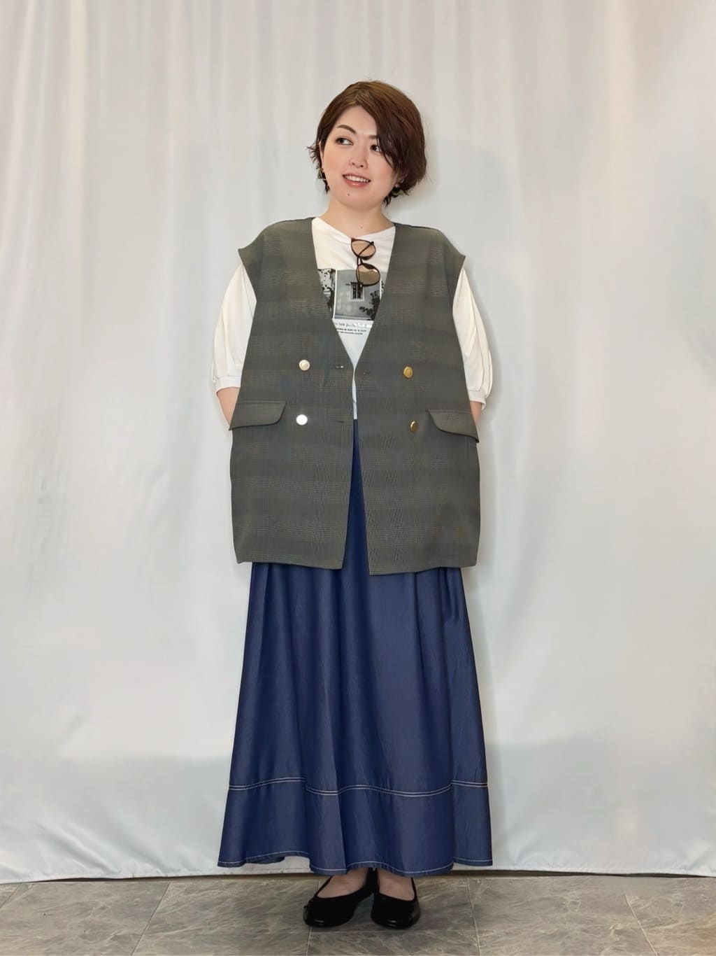 たみさんの「SHOO･LA･RUE｜【S-LL/セットアップ可/洗濯後しわになりにくい】ダブルベスト」を使ったコーディネート