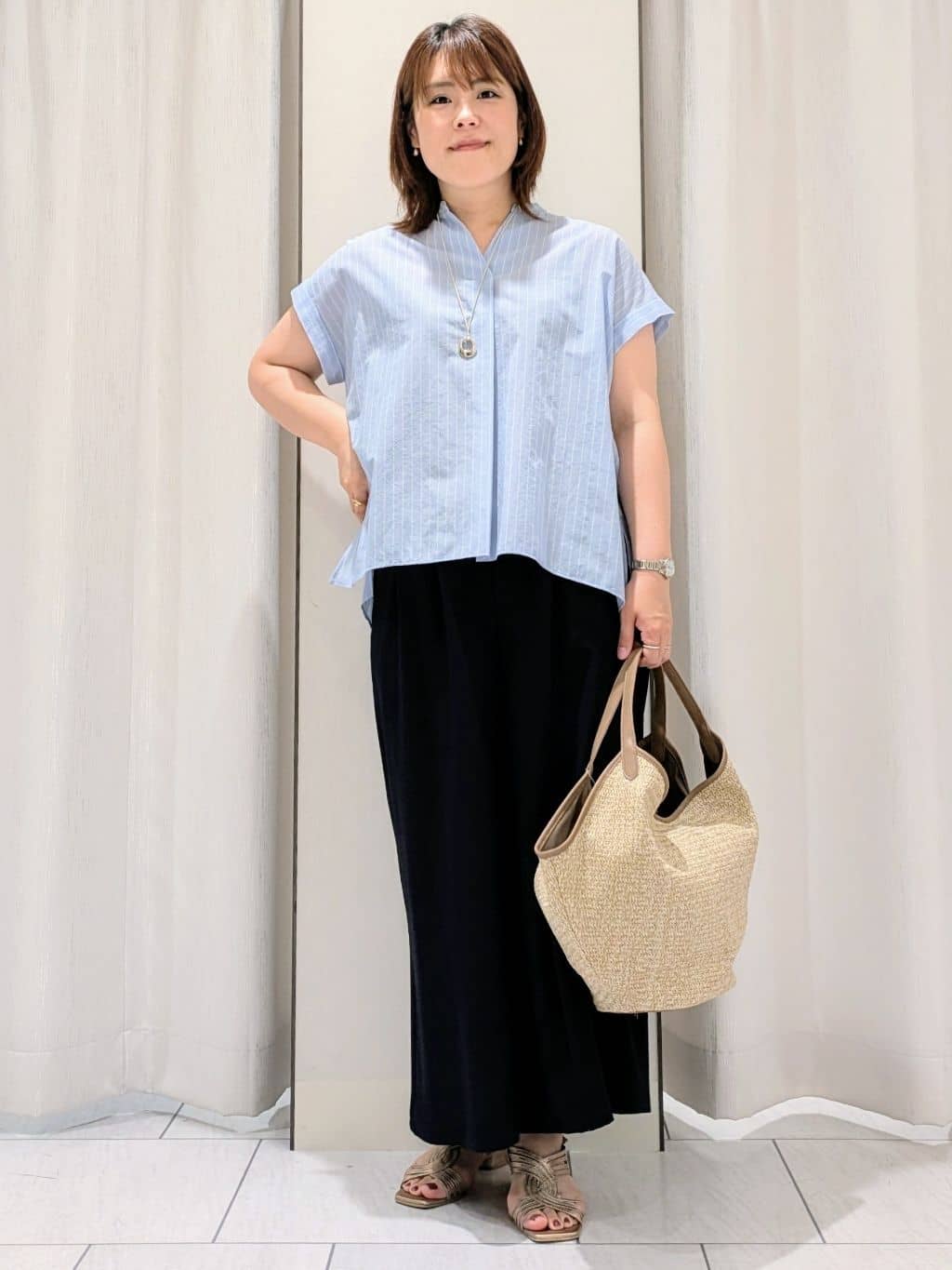 Onumaさんの「UNTITLED｜【洗える/スキッパー】フレンチスリーブシアーブラウス」を使ったコーディネート