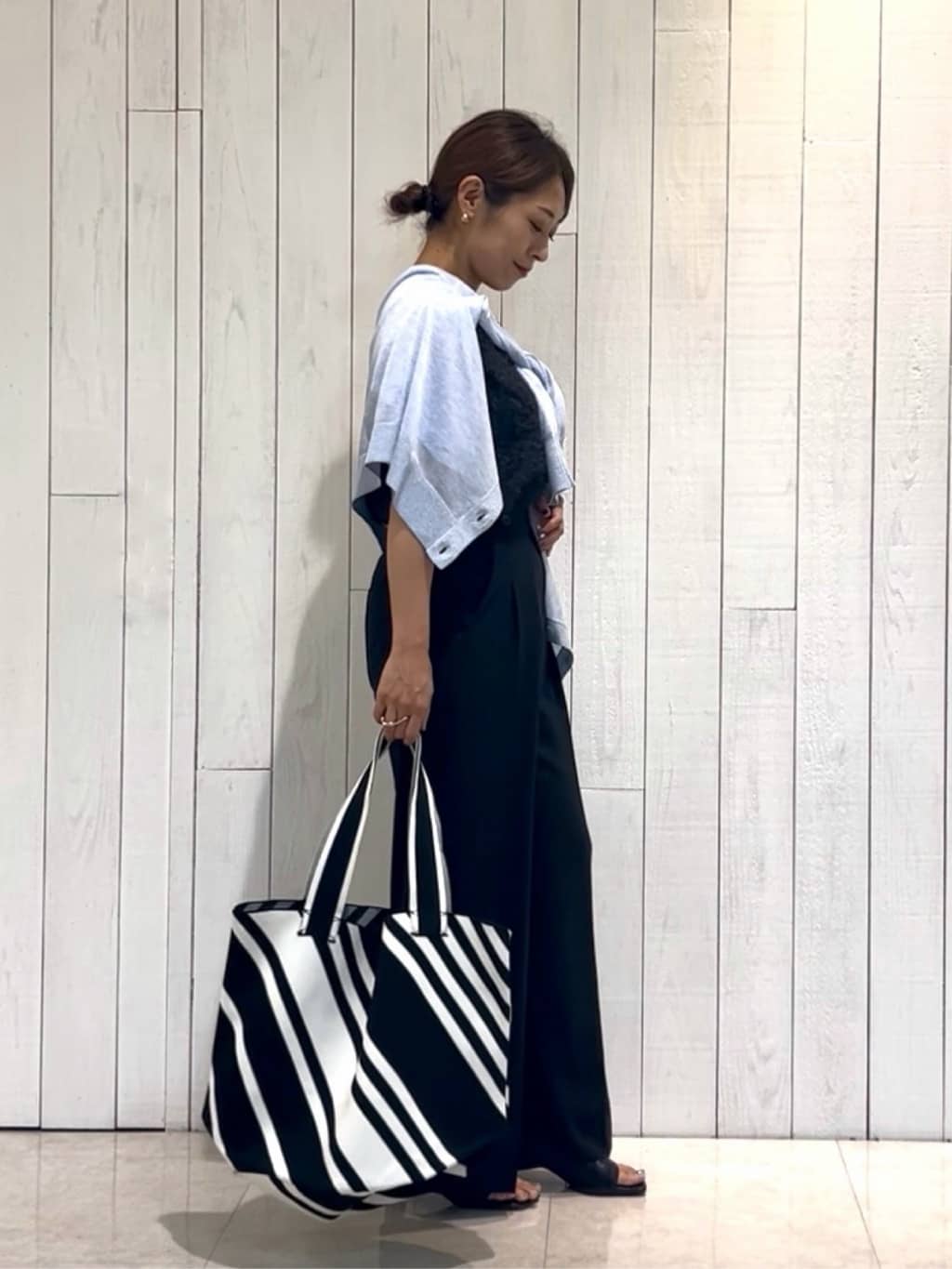 𝑹𝑶𝑴𝑰さんの「INDIVI｜【インナーとしても活躍！】フリンジジャカードチュニック」を使ったコーディネート
