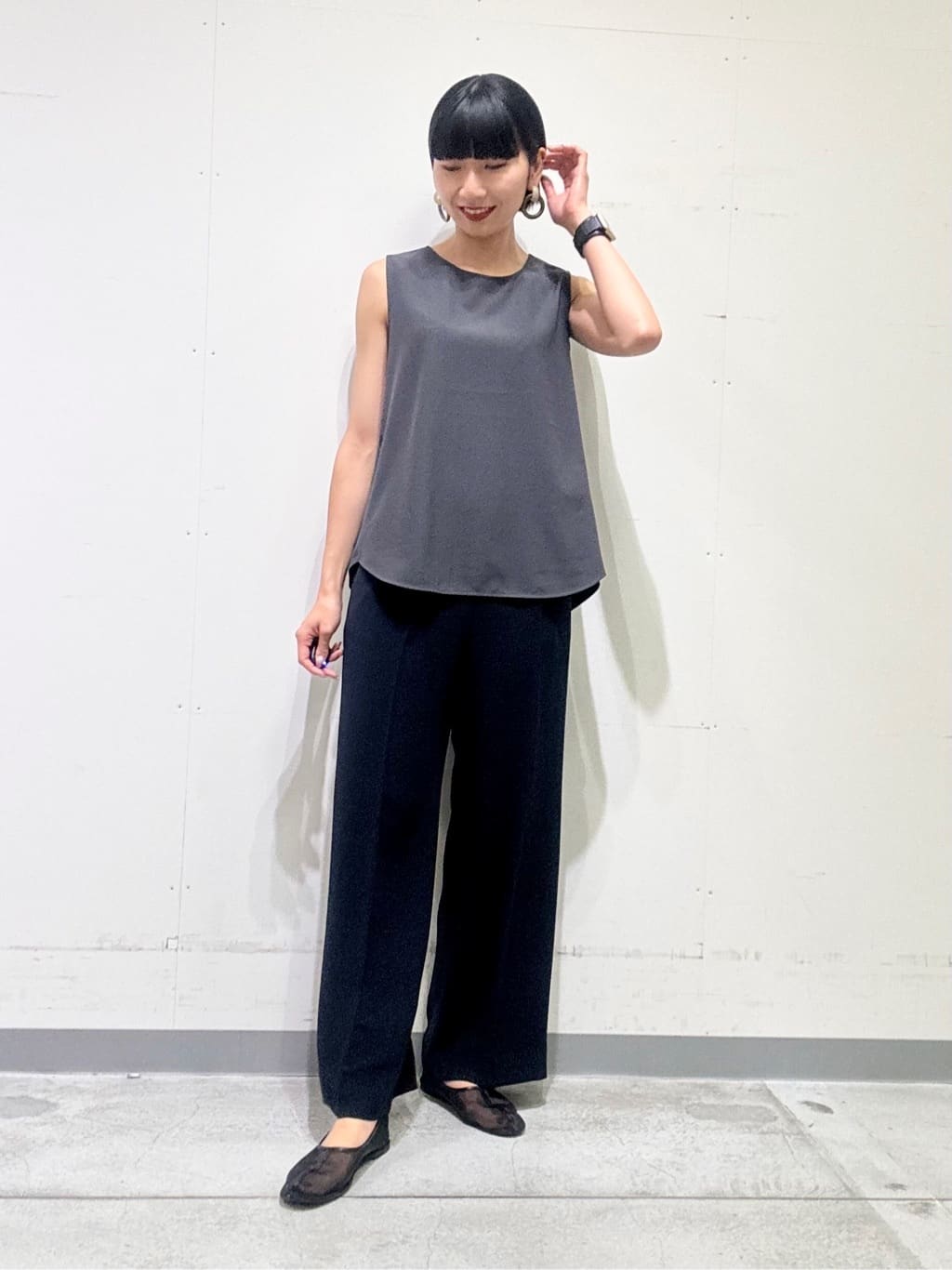 naoさんの「INDIVI｜【着る日傘／遮熱／UVケア】ワイドパンツ」を使ったコーディネート