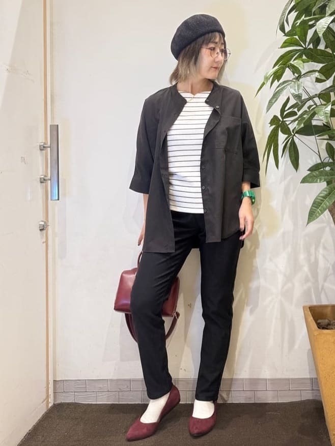 misakiさんの「SHOO･LA･RUE｜【S-LL/洗濯後しわになりにくい】コットン風 前あきドルマンブラウス」を使ったコーディネート