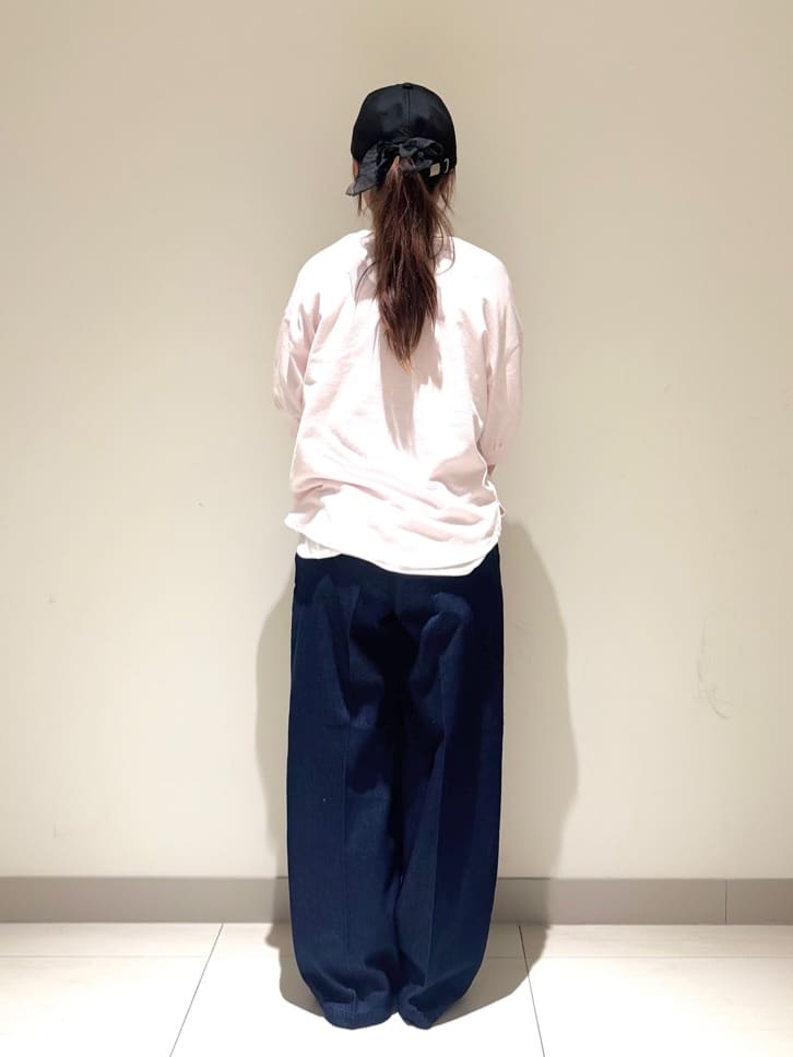 Liriさんの「Dessin｜【360度可愛い/前後2WAY/洗える】ライトコットンヘンリーカットソー」を使ったコーディネート