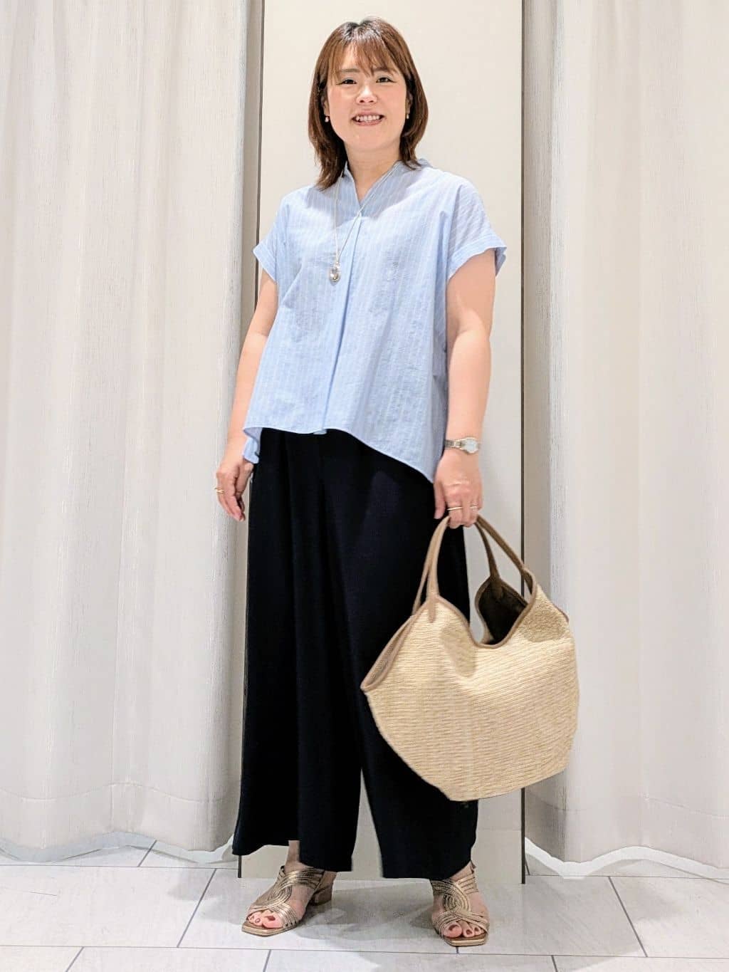 Onumaさんの「UNTITLED｜【洗える/スキッパー】フレンチスリーブシアーブラウス」を使ったコーディネート