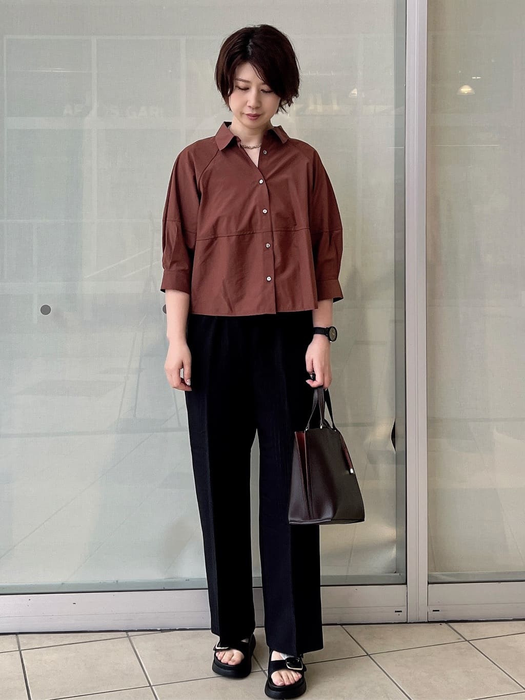 yo-koさんの「OPAQUE.CLIP｜切替フォルムシャツ【洗濯機洗い可】」を使ったコーディネート