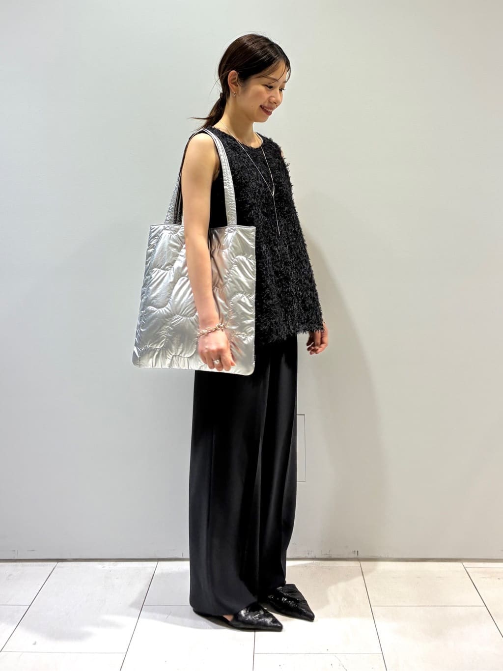 KAOさんの「INDIVI｜【インナーとしても活躍！】フリンジジャカードチュニック」を使ったコーディネート