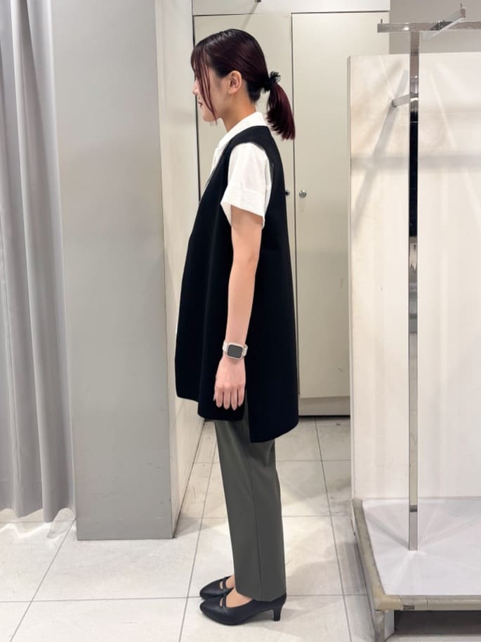 yuiさんの「Reflect｜【二の腕さりげなくカバー】シャツ衿オフボディブラウス」を使ったコーディネート